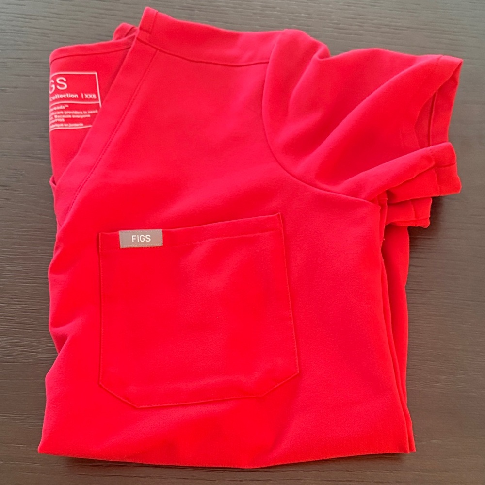 Figs Vivid Red Medical Scrub Top Xxs great condition